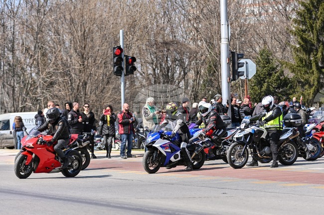 Променят движението в Пловдив заради традиционното мотошествие по повод първа пролет