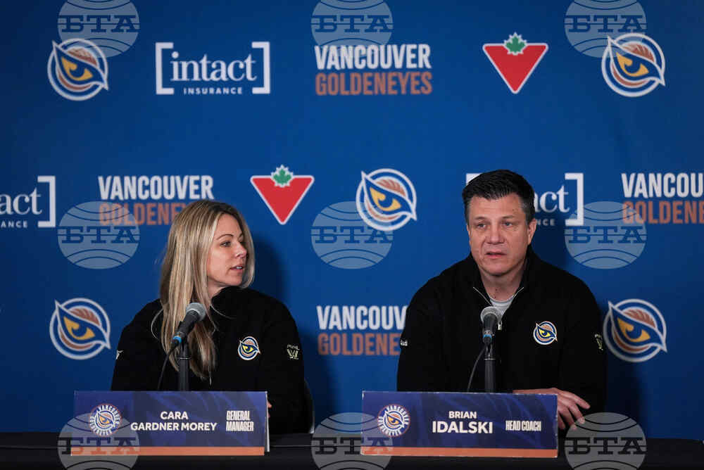 PWHL Goldeneyes Finale Hockey