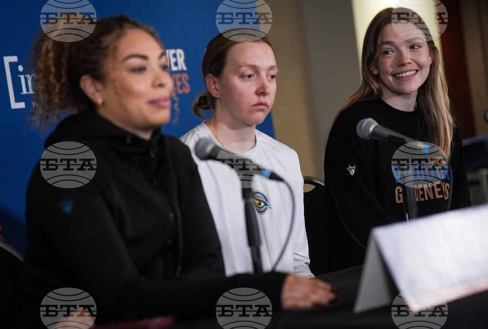 PWHL Goldeneyes Finale Hockey