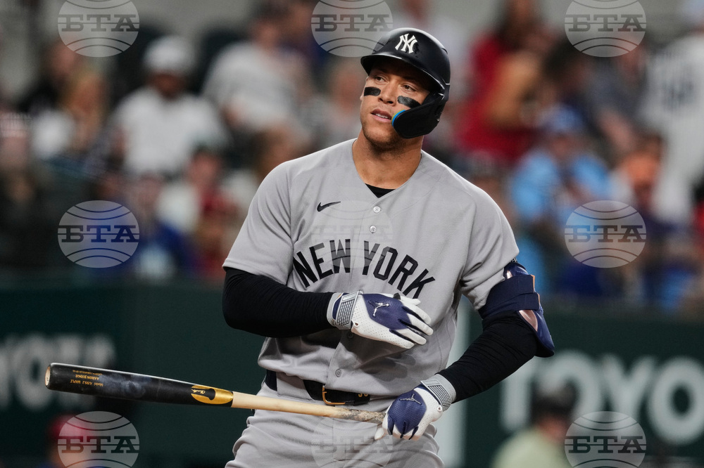 Yankees Rangers Baseball