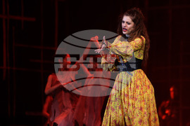 Рок операта "Есмералда - Парижката света Богородица" с Михаела Филева гостува за първи път в София