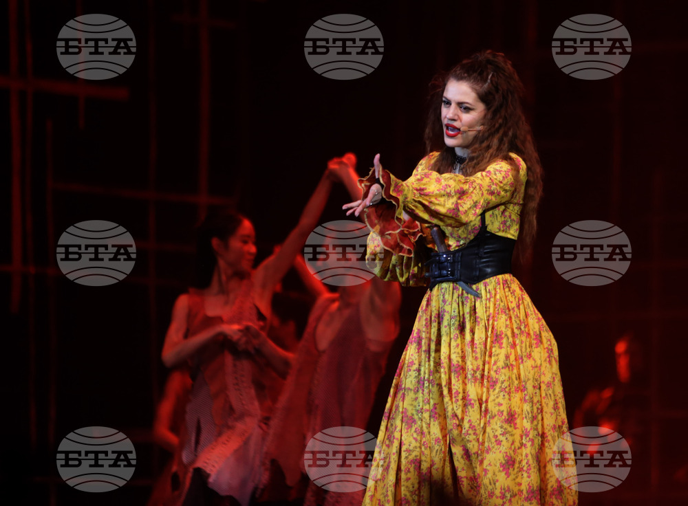Рок операта "Есмералда - Парижката света Богородица" с Михаела Филева гостува за първи път в София