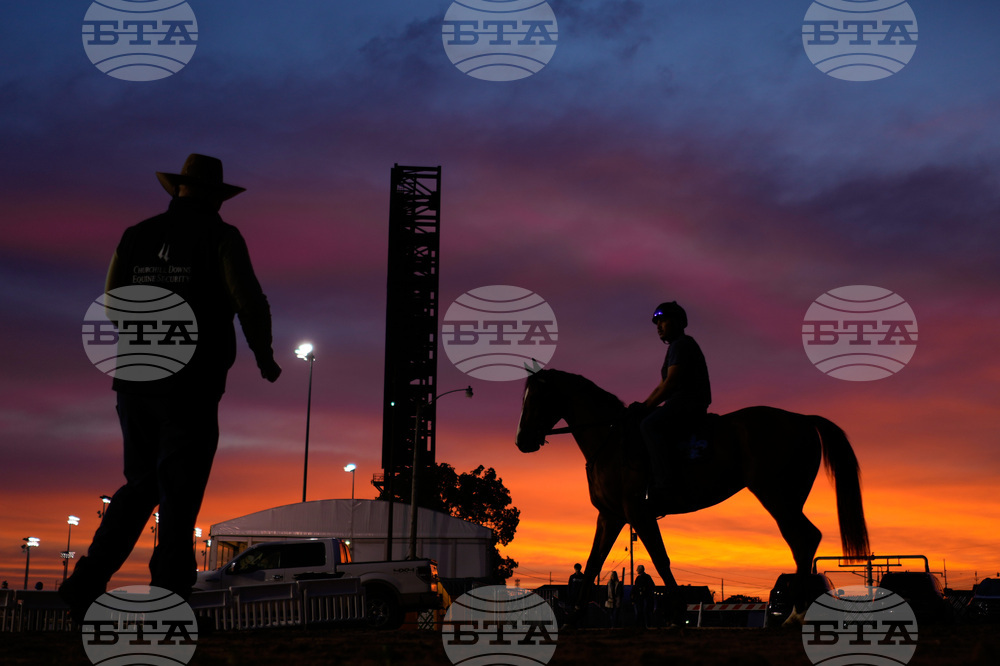 APTOPIX Kentucky Derby Horse Racing
