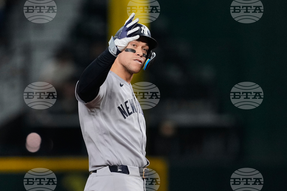 Yankees Rangers Baseball