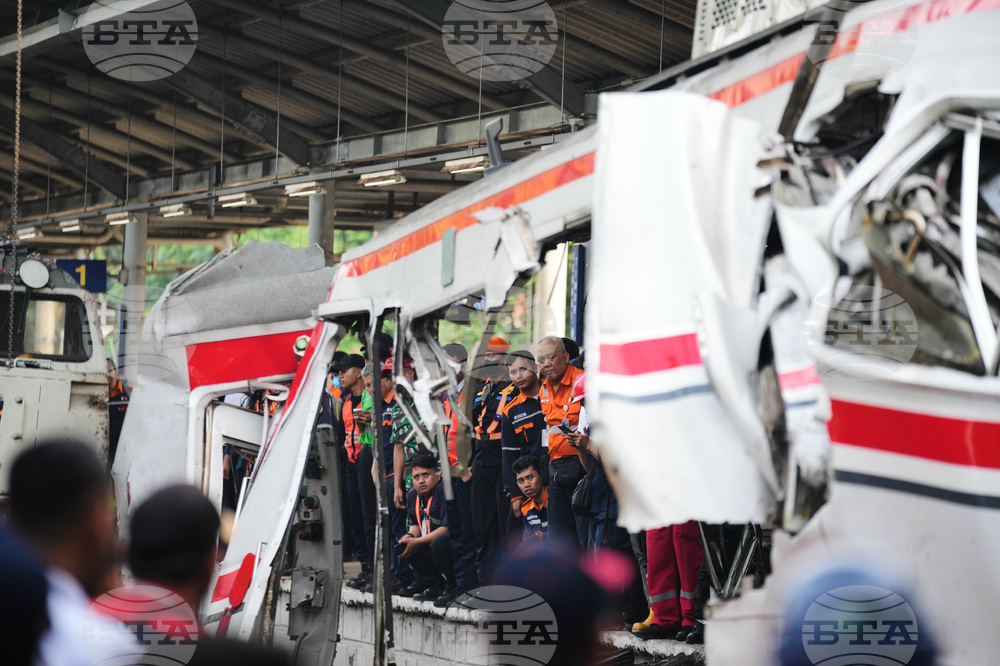 APTOPIX Indonesia Train Crash