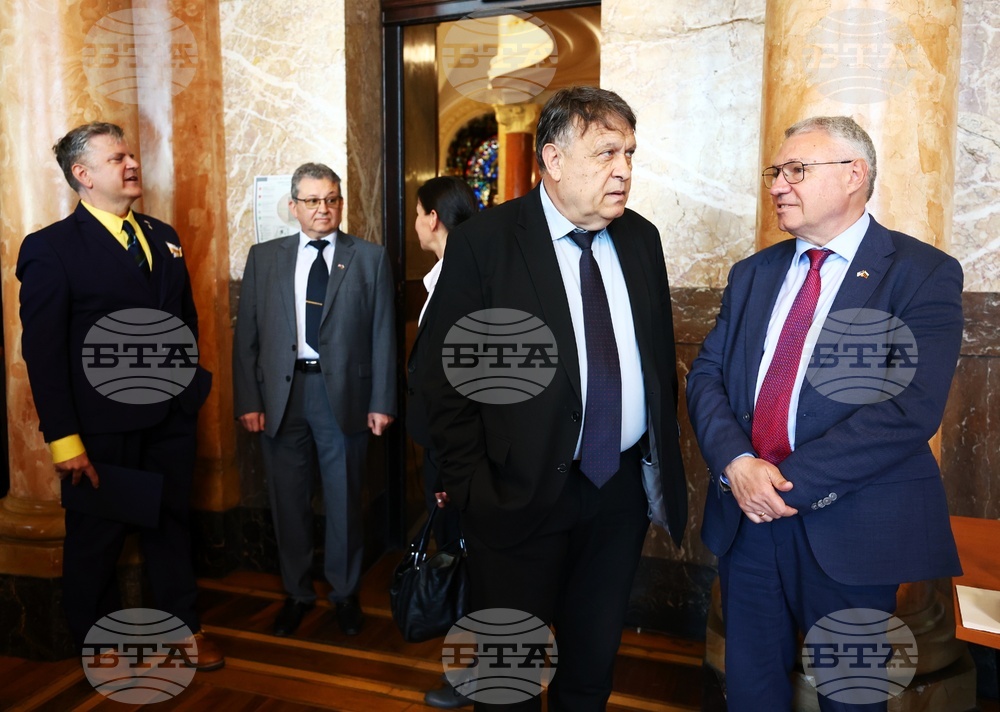 Софийски университет - Петко Динев - лекция