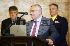 Софийски университет - Петко Динев - лекция