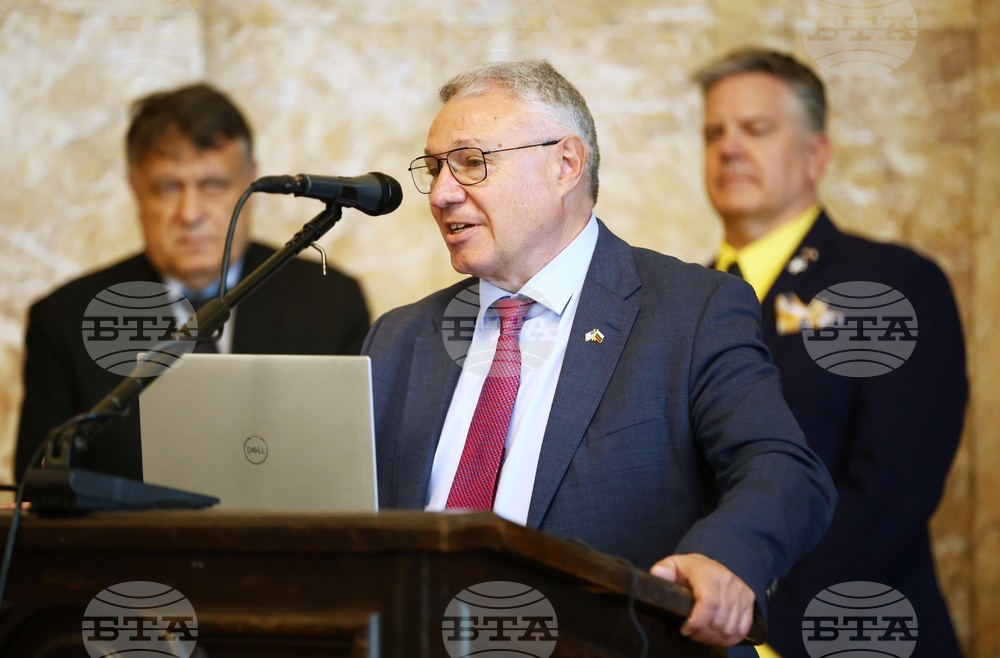 Софийски университет - Петко Динев - лекция