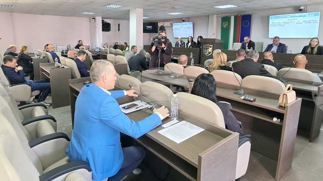 Докладни за здравеопазване, социални политики, общинска собственост и устройствено планиране приеха общинските съветници във Враца