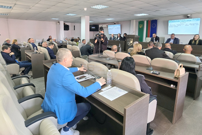 Докладни за здравеопазване, социални политики, общинска собственост и устройствено планиране приеха общинските съветници във Враца