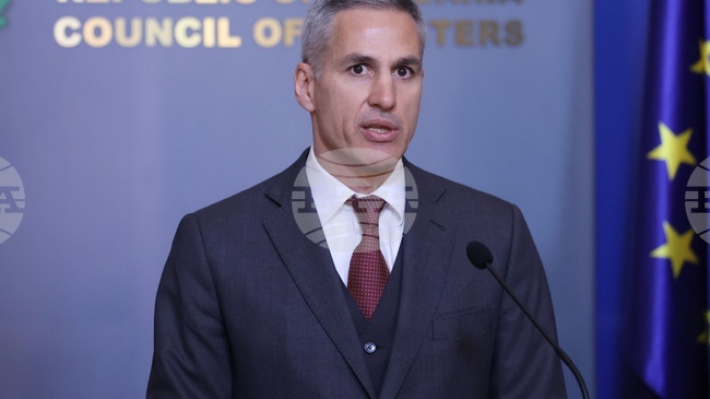 PM Says He Was Informed of "Shocking Losses" at State-Run People's Store Chain