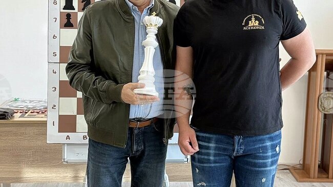 Деца от Монтана получиха безплатен урок по шахмат в рамките на Националното турне „Асеневци" 