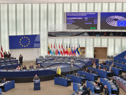 Франция - Страсбург - Европейски парламент - сесия - дьлгосрочен бюджет - дебати