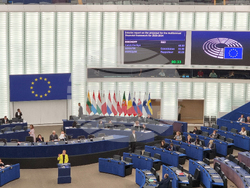 Франция - Страсбург - Европейски парламент - сесия - дьлгосрочен бюджет - дебати