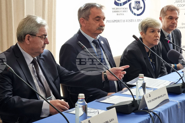 Медицинският университет във Варна кандидатства за девет патента с разработки в областта на храненето и борбата с рака