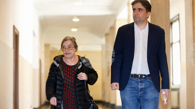 Съдът върна на прокуратурата обвинителния акт по делото срещу Кирил Петков и Божидар Божанов за отстраняване на грешки 