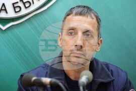 Бургас - контрабанда - цигари - брифинг - Стефан Кличанов