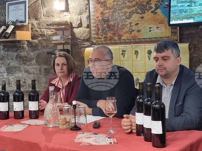 Български учени и винопроизводители селектираха местни дрожди за производство на вина с регионален характер