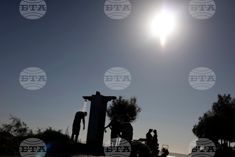 Climate Choices Coral Safe Sunscreen