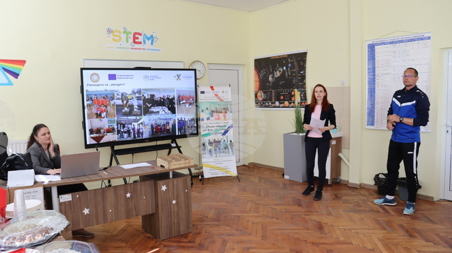 Добри практики за ангажиране и задържане на учениците коментираха в Търговище на форум по проекта „Пълен обхват: от 4 до 16-годишна възраст“