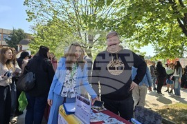 Благоевград - ЮЗУ „Неофит Рилски“ - кариерно изложение