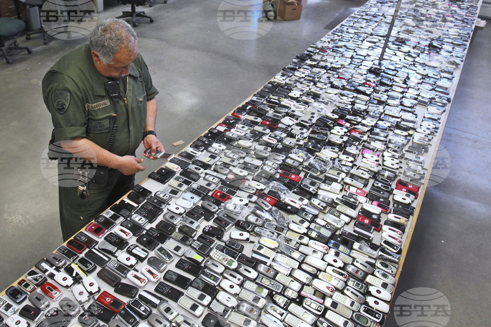 Prisons Cellphones