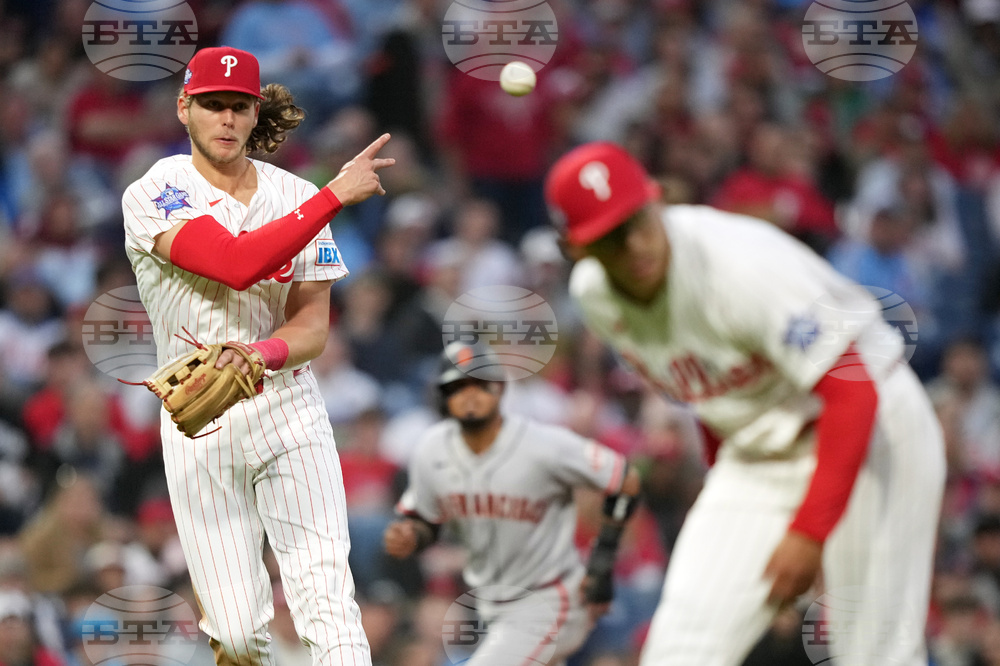 Giants Phillies Baseball