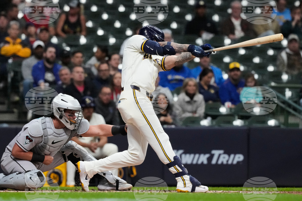 Diamondbacks Brewers Baseball