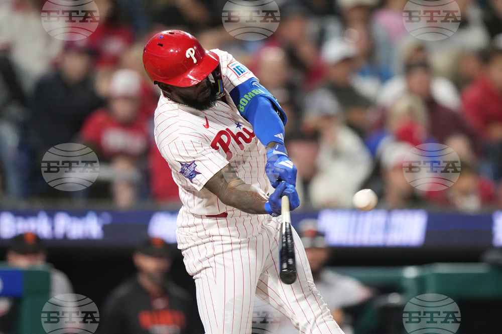 Giants Phillies Baseball