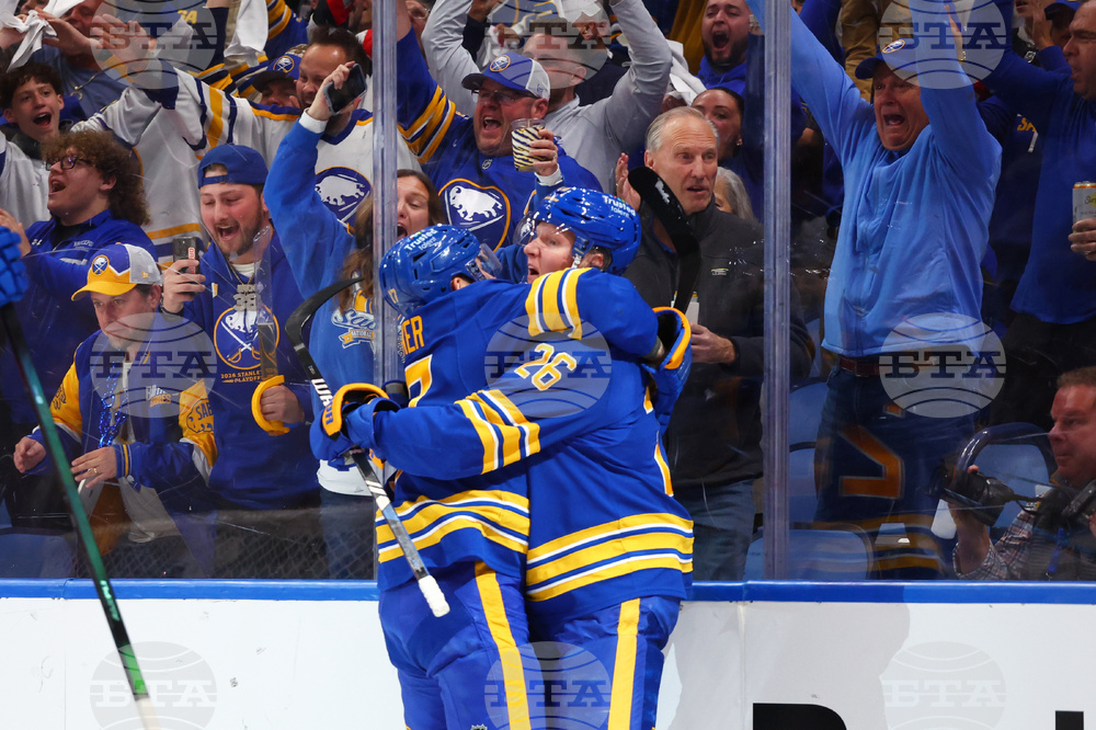 Bruins Sabres Hockey
