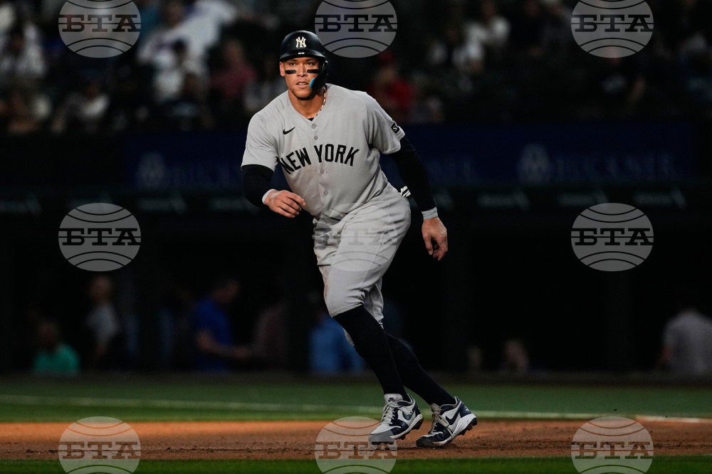 Yankees Rangers Baseball