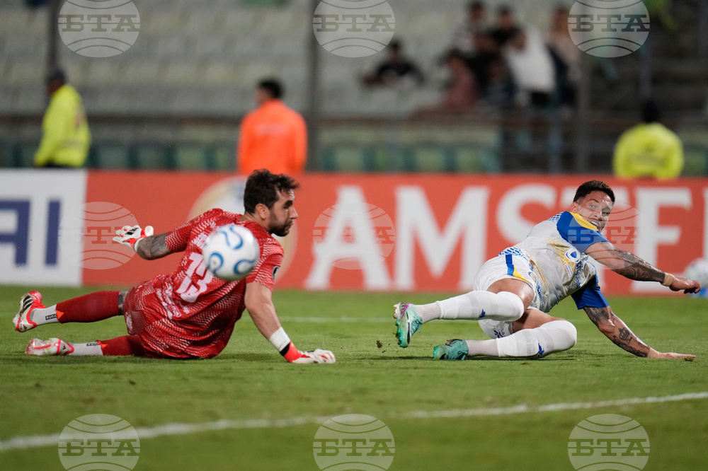 APTOPIX Venezuela Argentina Copa Libertadores Soccer