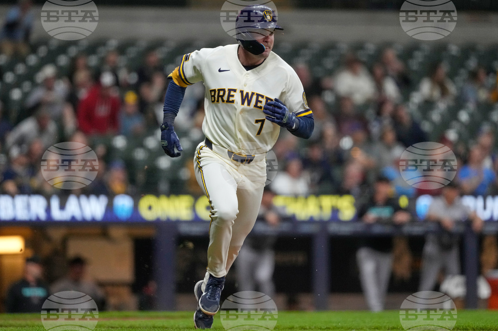 Diamondbacks Brewers Baseball