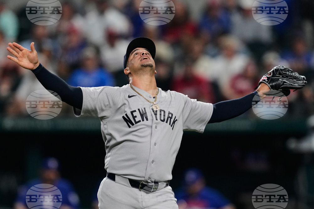 Yankees Rangers Baseball