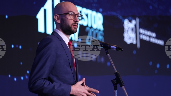 Присъединяването към еврозоната прави България още по-атрактивна и сигурна дестинация за инвеститорите, каза министър Клисурски