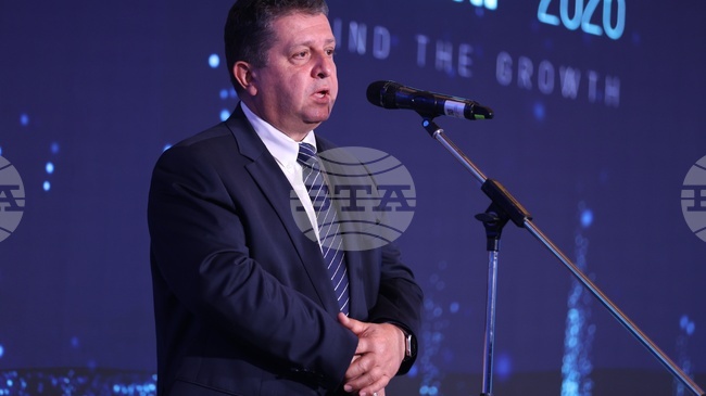 КФН проверява за цените на „Гражданска отговорност“ след сигнали от граждани и организации, каза Васил Големански