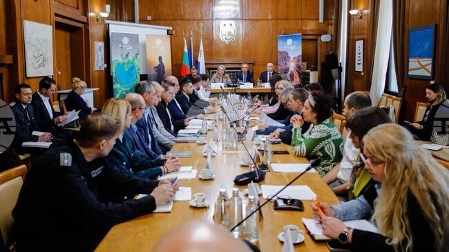 Tourism Minister Sees Strong Summer Season for Southern Black Sea Coast