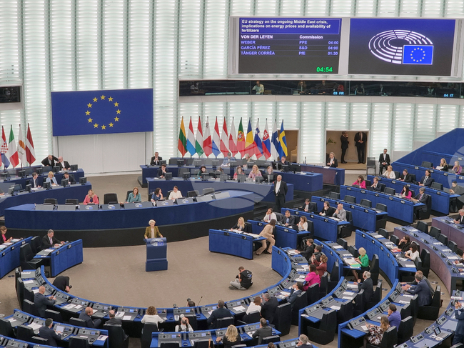 Кремъл спусна "дигитална желязна завеса" в отговор на икономическите проблеми в Русия, каза Урсула фон дер Лайен