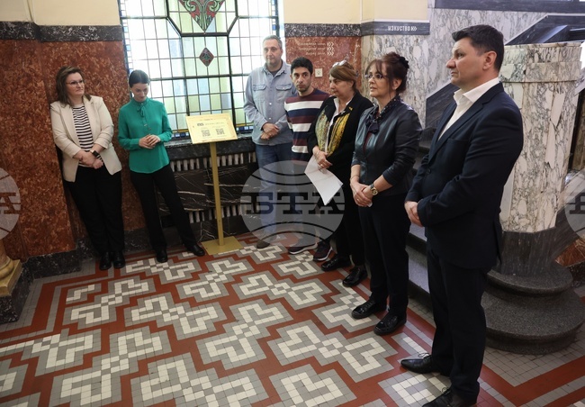 Столичната библиотека отбеляза 150-годишнината от Априлското въстание с фотодокументална изложба 