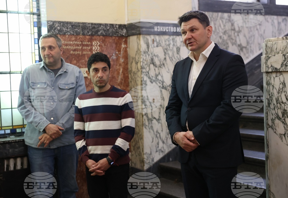 Столична библиотека - изложба „И в няколко дена тайно и полека народът порасте на няколко века!“ - откриване