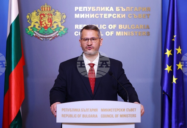 Agriculture Minister Orders Closure of People's Store Chain