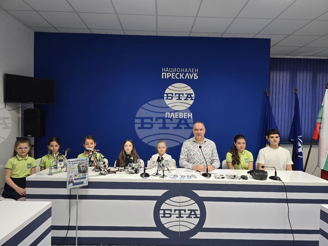 Образователни високотехнологични проекти представи Сдружение "РоботиксЛаб Академи" - Плевен