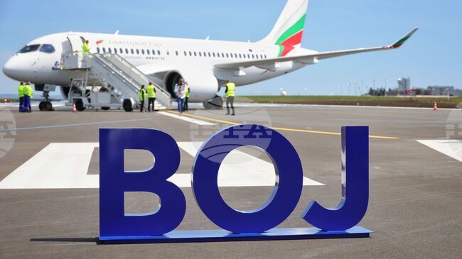 Летище Бургас откри официално обновената си писта след 170 дни строителни дейности