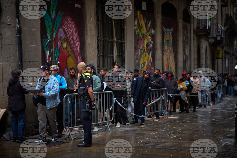 Spain Migrations Amnesty