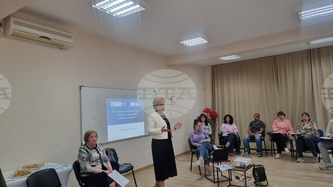 Нова методика и механизъм за превенция на раздялата на семейства обсъдиха на регионална среща в Стара Загора