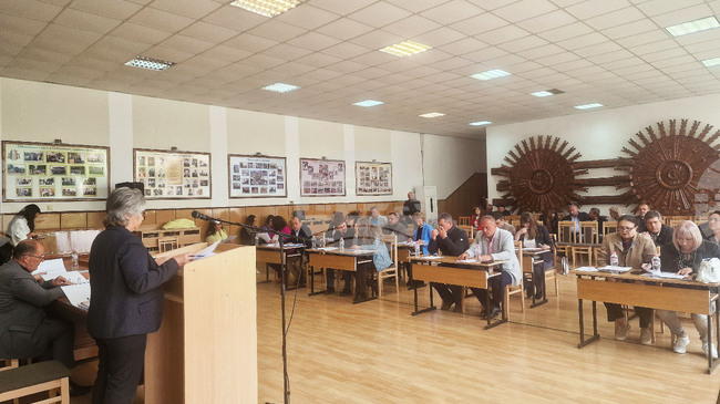 Община Кубрат поема дълг от 18 754,95 евро на общинската болница към ВиК оператора