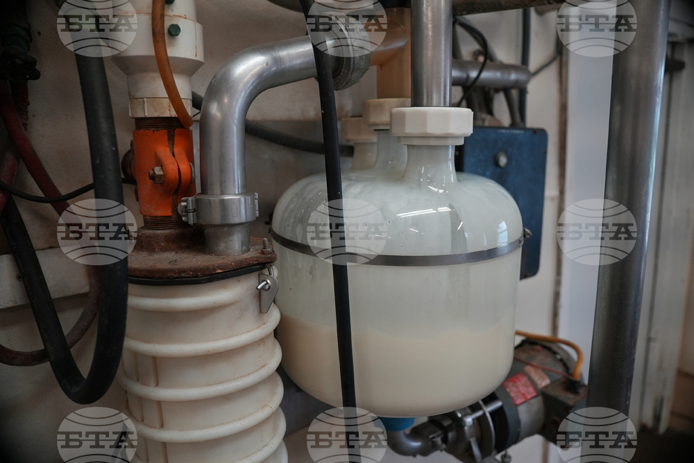 US-MED--Raw Milk-Legislation