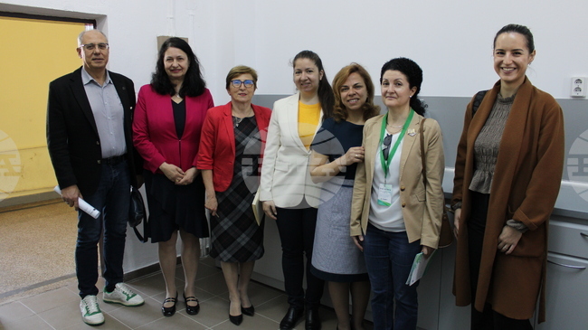 Катедра „Инженерна екология“ откри новата лаборатория по „Замърсяване и възстановяване на почви и агроекология“