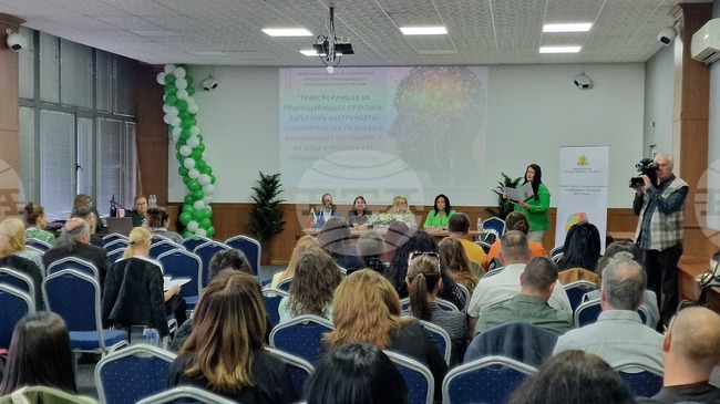 България е сред водещите страни по отношение на работата с деца със специални потребности, каза в Перник Калина Христова от МОН