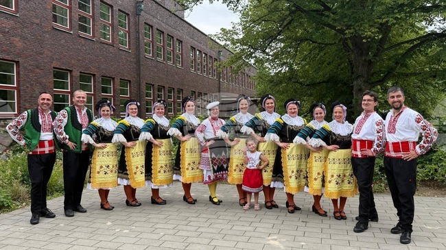 RitmiKKa Folk Dance Troupe from Hamburg Prepares for Travelling Festival in Munich